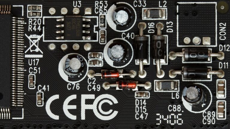 How to Use a Silkscreen to Identify PCB Components - Optimum Design